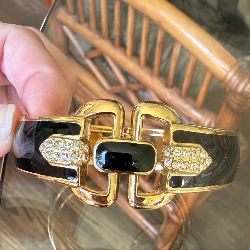 Stella & Dot Duchess Hinged Bangle.